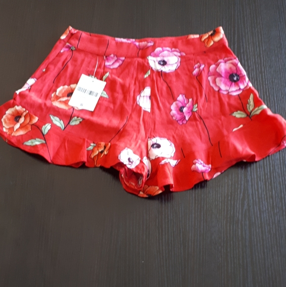 Forever 21 Floral Shorts - Picture 1 of 6